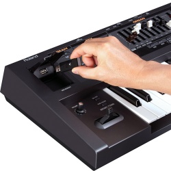 Melhart Music Center - Roland V-Combo VR-09